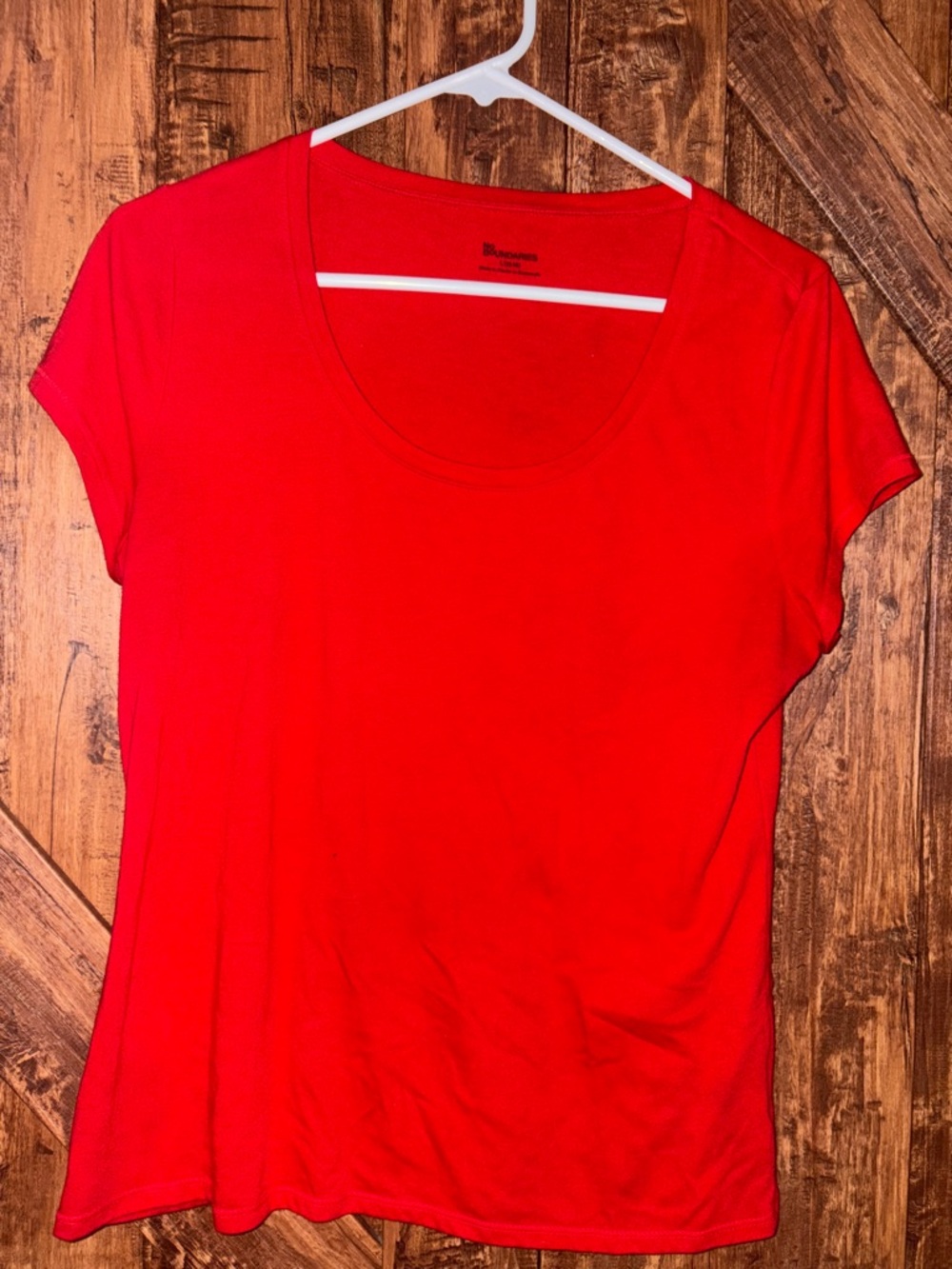 No Boundaries Red Scoop Neck Short Sleeve Tee
